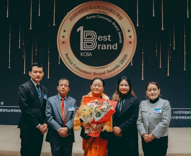 सियोलमा ‘बेस्ट एम्बेसडर अवार्ड’ सम्पन्न, नेपाली राजदूत डा. शिवमाया तुम्बाहाम्फे सम्मानित