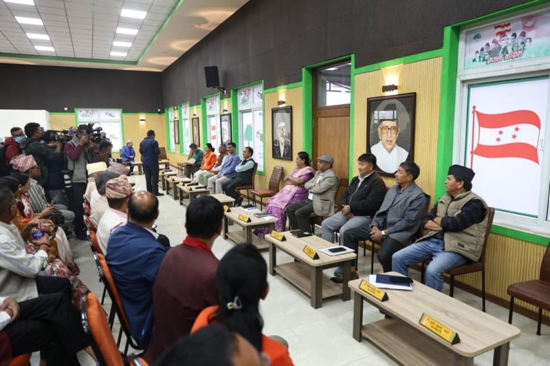 कांग्रेस बैठक : सभापतिको राजीनामाबारे पर्सि निर्णय हुने, आज धारणा राख्नेहरू स्वीकृत नगर्ने पक्षमा