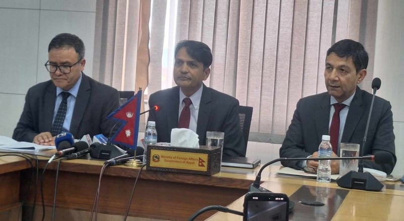 ट्रान्जिटमा परेका सबै नेपालीहरुलाई गन्तव्य पठाइसकियोः परराष्ट्र मन्त्रालय