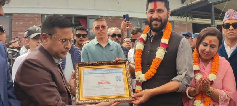 पार्टीपंक्तिलाई रविको सन्देश- जनताले ठूलो जिम्मेवारी सुम्पिएका छन्, उन्मादको विषय नबनाउनू