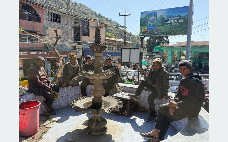 नैनीतालका नेपाली मजदुर भन्छन्- नयाँ सरकारबाट स्वेदशमै रोजगारीको आशा राखेका छौं