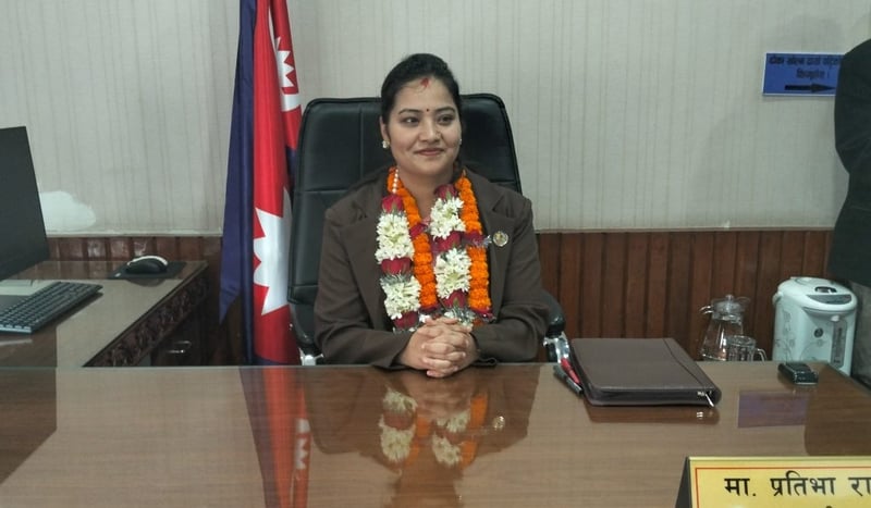 मन्त्री रावलको कर्मचारीलाई निर्देशन- मन्त्रीलाई खुसी पार्नु पर्दैन, सेवाग्राहीलाई खुसी पार्ने काम गर्नुस्