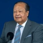 जीवनलाई शान्तिको रङ्गले रङ्गाउनुहोस्