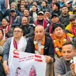 एमाले नेता जनार्दन ढकाल सहित ७८ जना काग्रेसमा प्रवेश