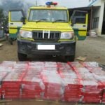 एम्बुलेन्स मा ल्याउदै गरेकाे ७० लाख ९२ हजार वरावरकाे हर्माेनाईजेसन नामक चिनियाँ चुराेट सहित मानिस नियन्त्रण मा