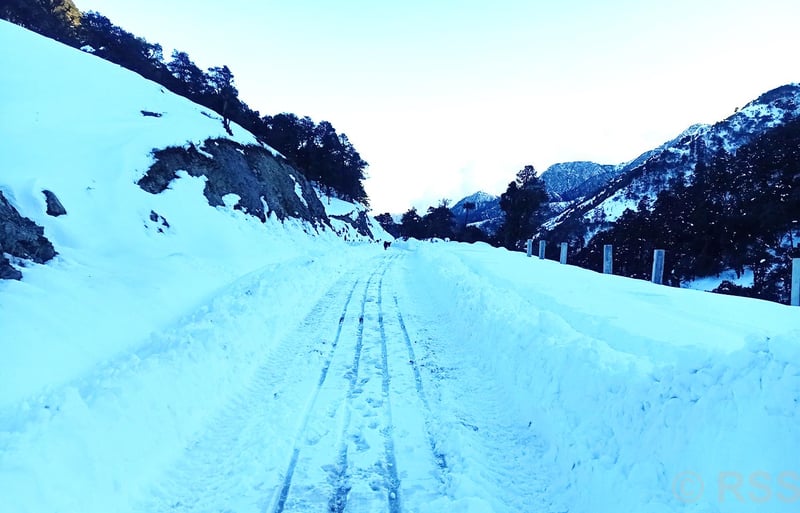 Heavy Snowfall Disrupts Life in Upper Mustang, Roads Blocked