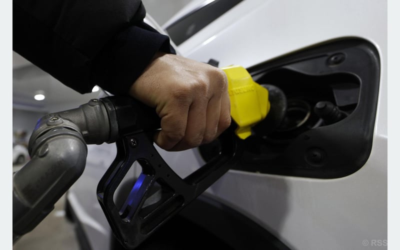 Japan's Trade Balance Rebounds in February Amid Export Improvement Despite Weak Domestic Demand