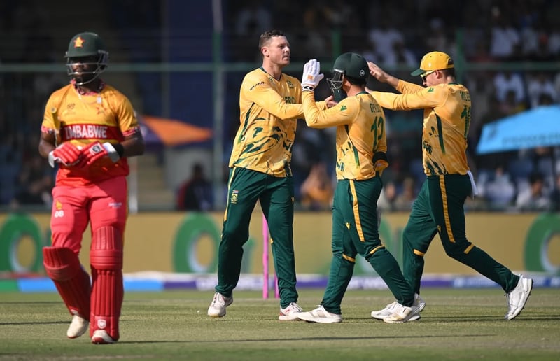 Zimbabwe Sets 154-Run Target for South Africa in Super 8 Clashes