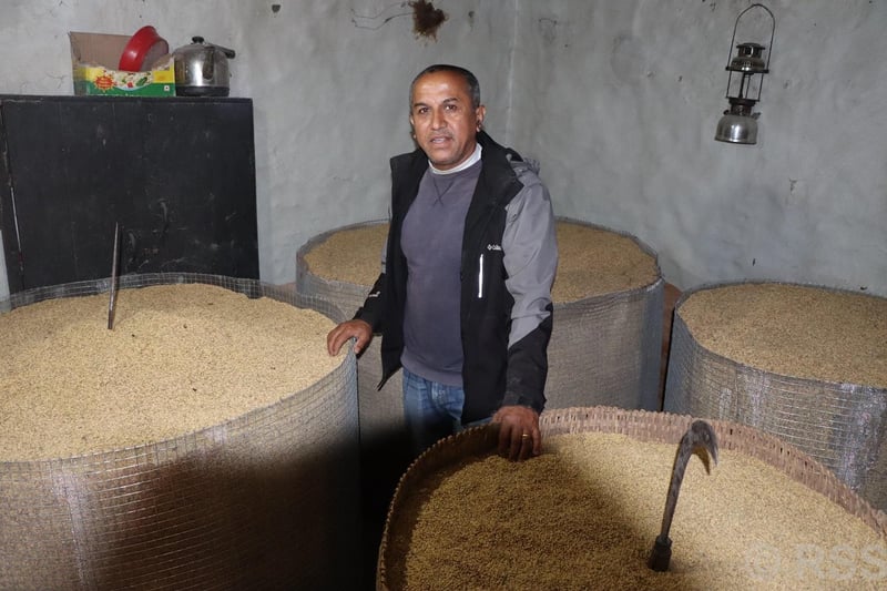 म्याग्दीका ध्रुवले फलाए १२० मुरी धान