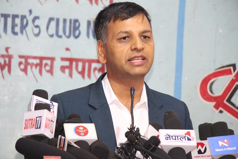 ४९ दिनको अन्योलको परिणाम सतहमा आयो: कांग्रेसमाथि एमाले नेता रिजालको टिप्पणी