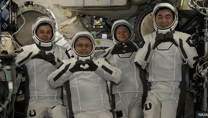 अन्तरिक्षबाट नासाले गर्यो मेडिकल इभ्याकुएशन