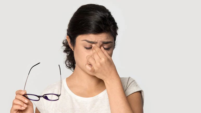 Simple Eye Exercises Recommended to Combat Digital Strain and Improve Vision Health