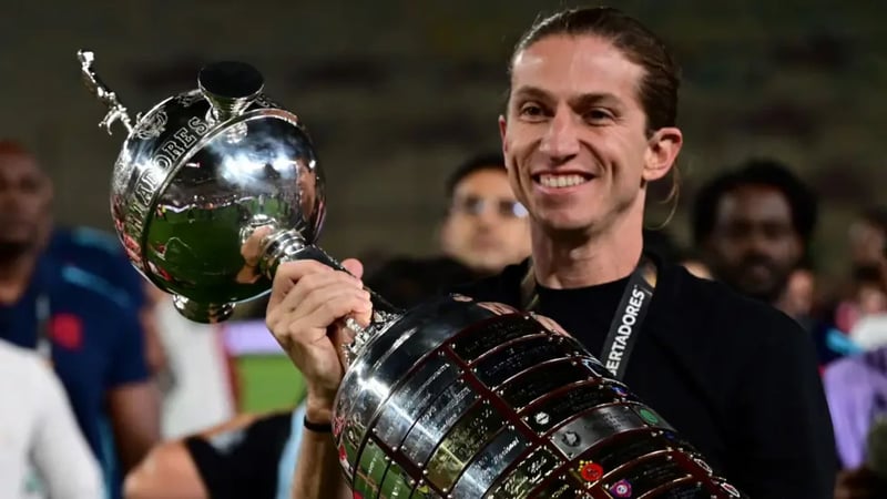 Flamengo Sacks Coach Filipe Luís Hours After Massive Victory