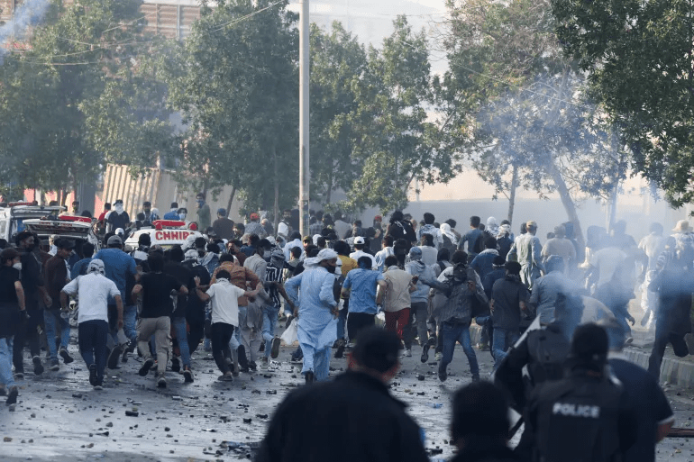 US Embassy in Pakistan Cancels Visa Appointments Amid Protests Following False Rumors of Iranian Leader's Death