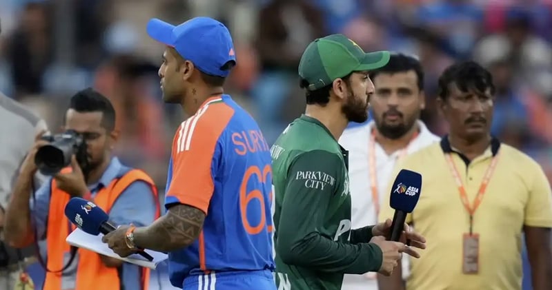 Pakistan Reverses Decision, Agrees to Play India in T20 World Cup Match After Friendly Nations' Appeals