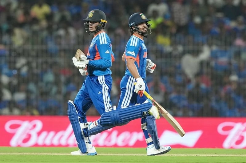 India Sets Massive 257-Run Target Against Zimbabwe in T20 World Cup Super 8 Clash