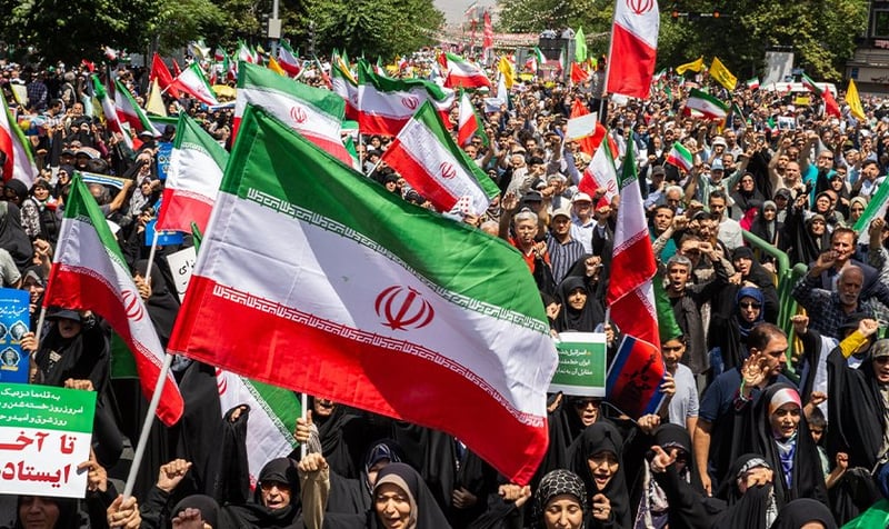 Iranian University Students Stage Widespread Protests Against Government