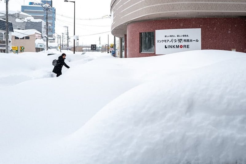 Three Rescued After Being Buried in Snow in Northern Japan