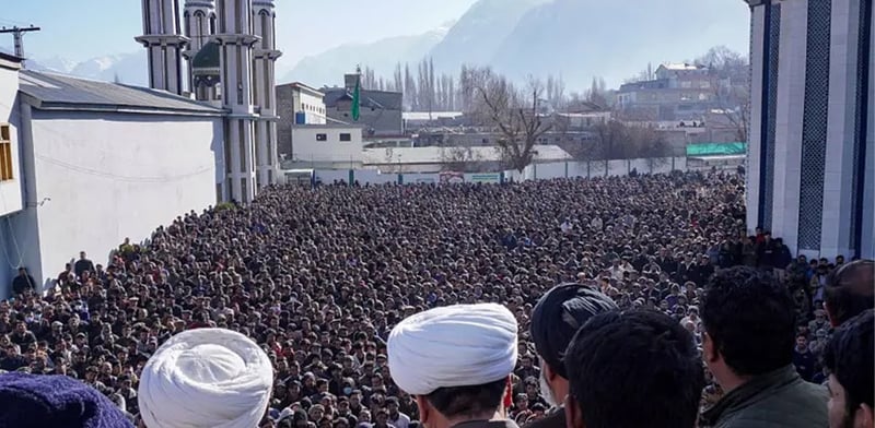 At Least Nine Killed in Violent Clashes Between Police and Protesters in Karachi