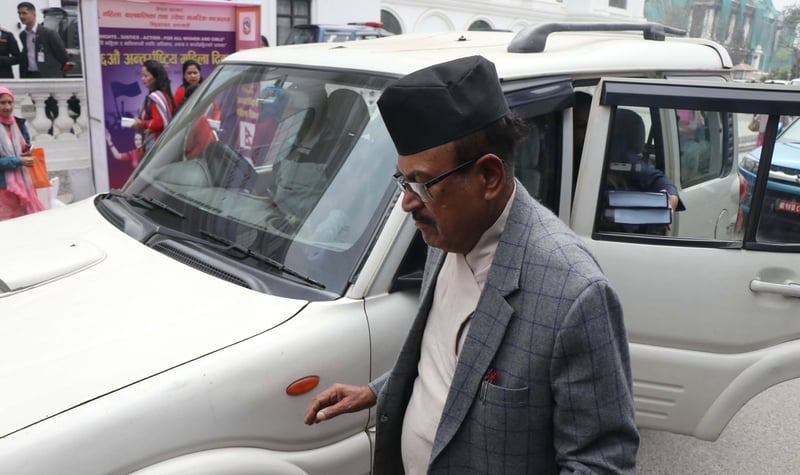 Commission Investigating 'Genji' Protests Submits Report to Prime Minister