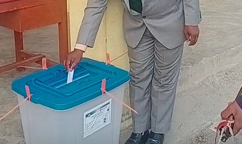 Voting Halted for Five Hours at Dolakha Polling Station Amid Conflict Between Officials and Party Cadres