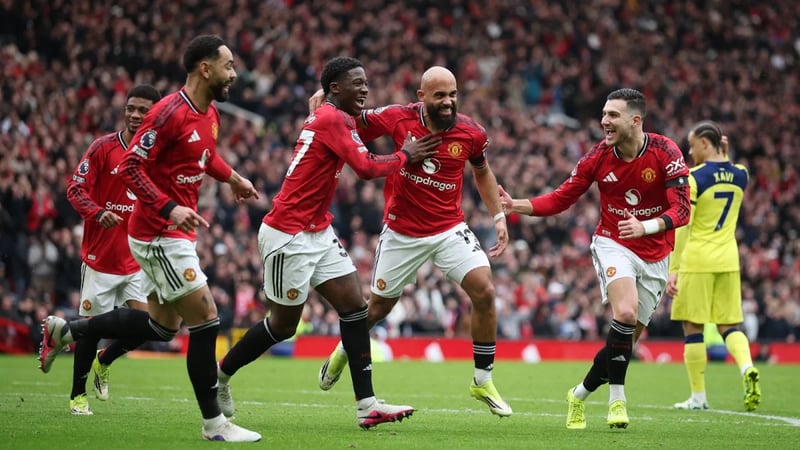Romero's Red Card Costs Tottenham as Manchester United Secures Comfortable Victory