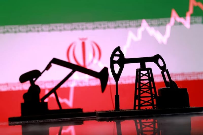 Oil Prices Surge as US-Iran Tensions Escalate, Strait of Hormuz Blocked