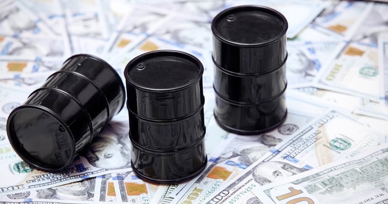 US Dollar Surges as Middle East Conflict Fuels Oil Price Spike