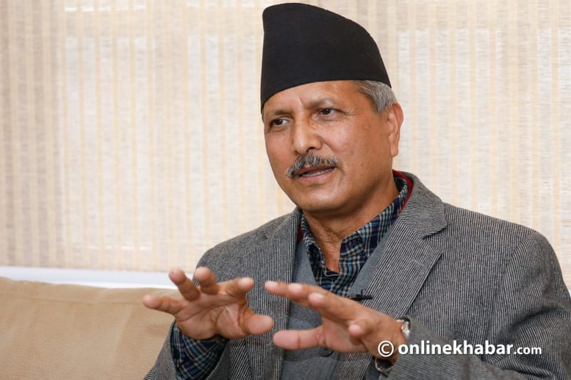 सिन्धुली-२ बागी विवाद : हरिबोलसहितका नेतालाई प्रचण्डले छलफलमा बोलाए