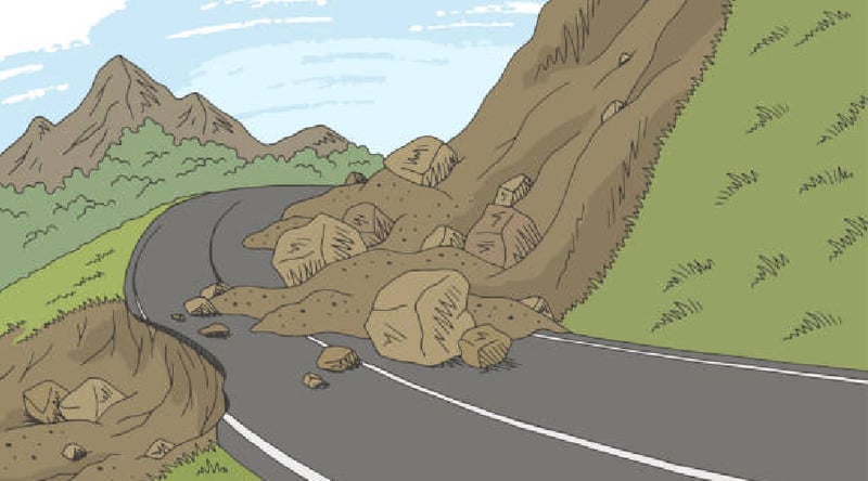 भीमफेदीमा पहिरो खस्दा कान्ति लोकपथ अवरुद्ध