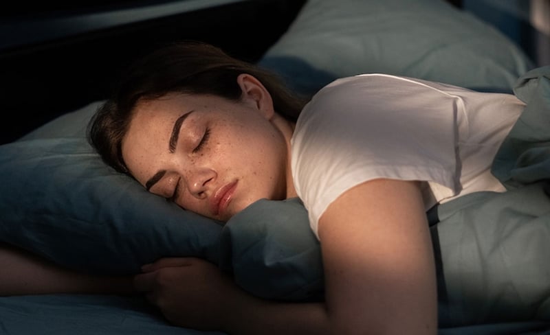 दुई मिनेटमै निदाउने ‘मिलिट्री स्लीप मेथड’ : कति उपयोगी, कति भ्रम ?