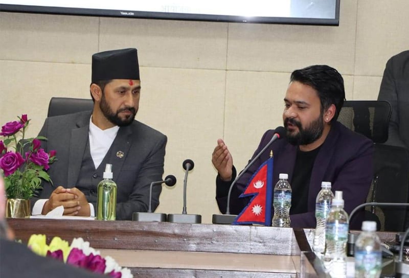 रास्वपाको सचिवालय बैठक बाेलाइयाे