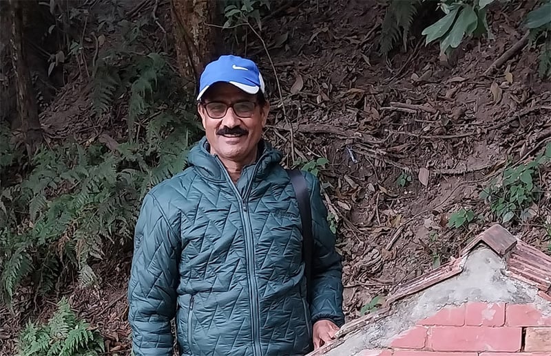 विप्लव र वैद्य माओवादीका नेता–कार्यकर्ता नेकपा प्रवेश गर्दै