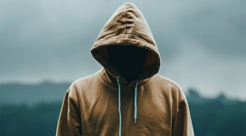 नाइट क्लबमा हुडीको टोपी लगाएर जान किन मिल्दैन ?