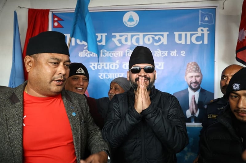 बर्दियामा बालेन : मन्दिर दर्शन, पार्टी कार्यालय उद्घाटन