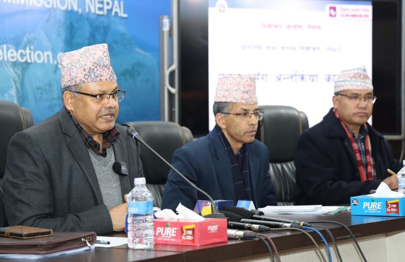 समानुपातिक तर्फको मतपत्रको रङ : सेतो कागजमा कालो मसी