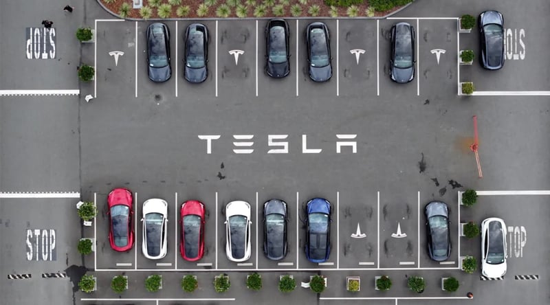 क्यालिफोर्नियाको सवारी विभागविरुद्ध टेस्लाको मुद्दा