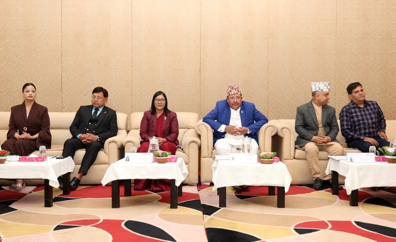 निर्वाचन आयोगले गर्यो कलाकार र ‘कन्टेन्ट क्रिएटर’ सँग छलफल