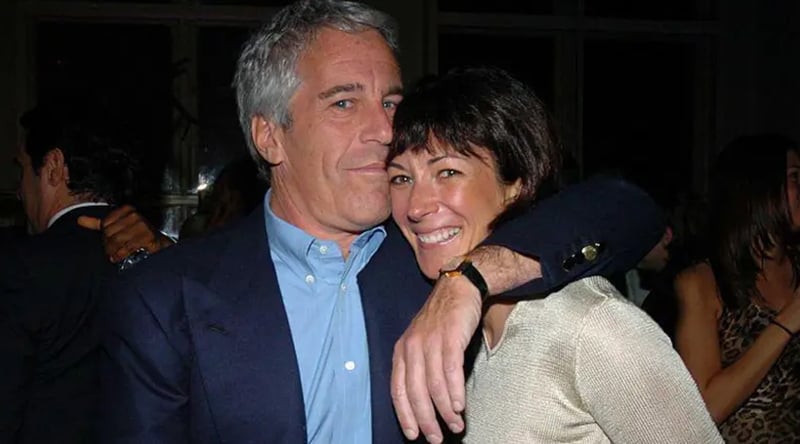 पैसा, शक्ति, प्रभाव र यौनहिंसाको पुरुषप्रधान प्रणालीको नाम हो एपस्टिन फाइल्स