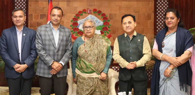 बालुवाटार पुगेर कांग्रेसका नेताहरूले भेटे प्रधानमन्त्री