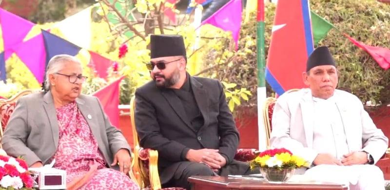 राष्ट्रपति कार्यालयमा प्रधानमन्त्री बालेनको शपथ (लाइभ)