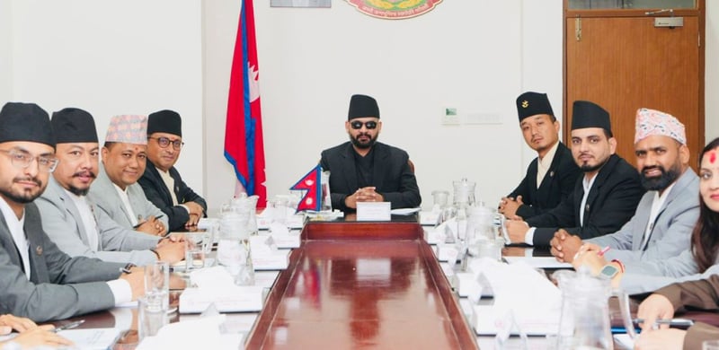 संघीय मन्त्रालयको संख्या घटाएर १७ वटा बनाउने