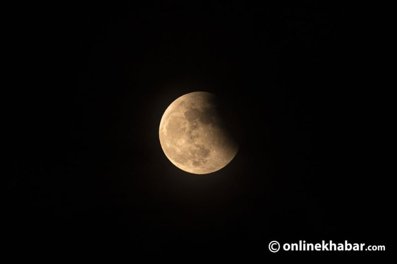 भोलि राति नेपालमा खण्डग्रास चन्द्रग्रहण देखिने