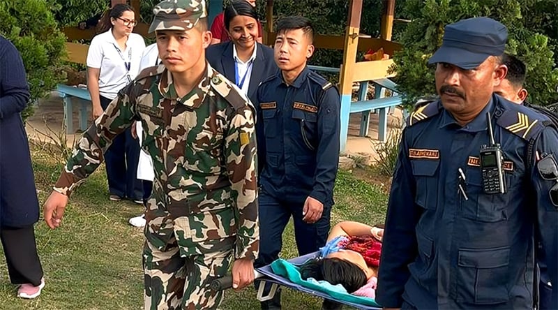 अत्यधिक रक्तस्राव भएपछि संखुवासभाबाट एक सुत्केरीको हेलिकप्टरमार्फत उद्धार