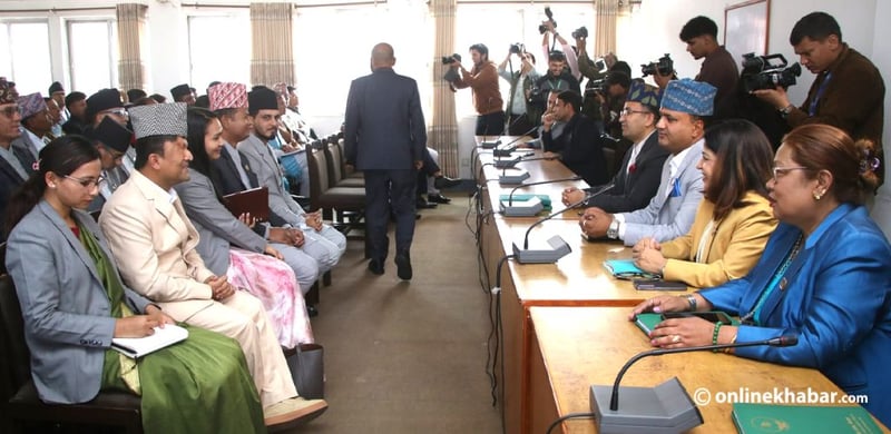 रास्वपाले बोलायो संसदीय दलको बैठक