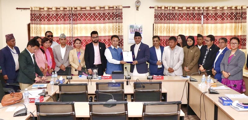 संसद्मा कडा नियम : फोनमा कुरा गरे कारबाही, सभामुखतर्फ पिठ्युँ फर्काएर बस्न नपाइने