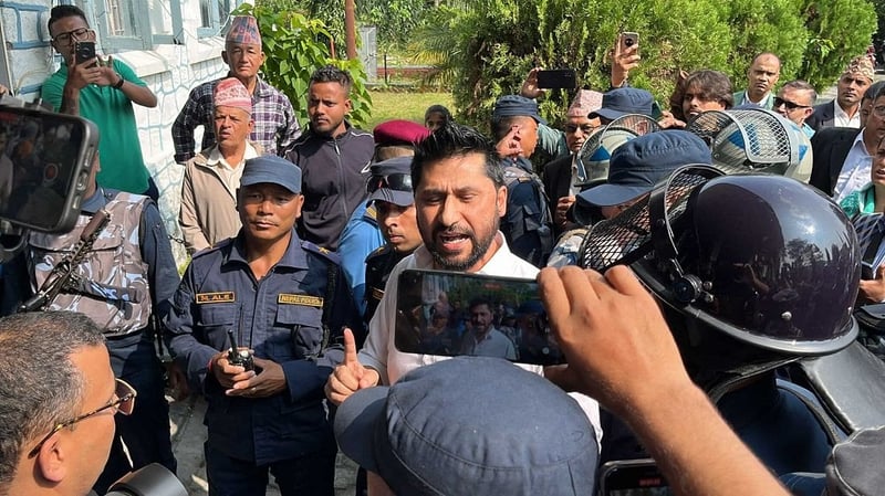 रवि लामिछाने नियमित तारेख धाउनु नपर्ने