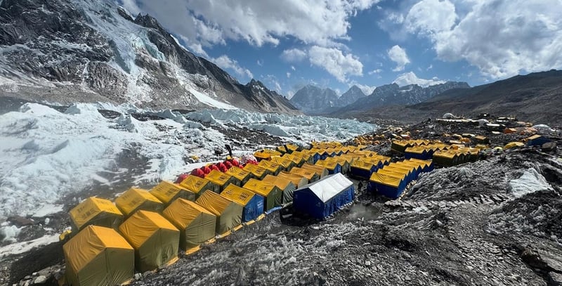 रातमा बस्नेगरी सगरमाथा आधारशिविरको ‘प्याकेज’ बेचे कारबाही