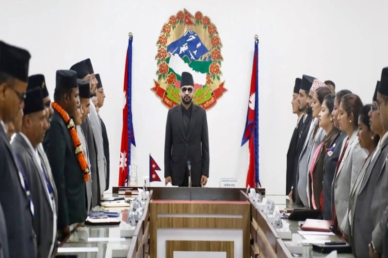 New cabinet holds first meeting