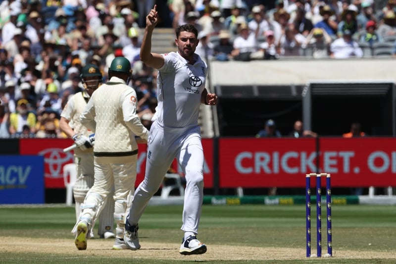 England snap 15-year losing streak to win chaotic 4th Ashes Test